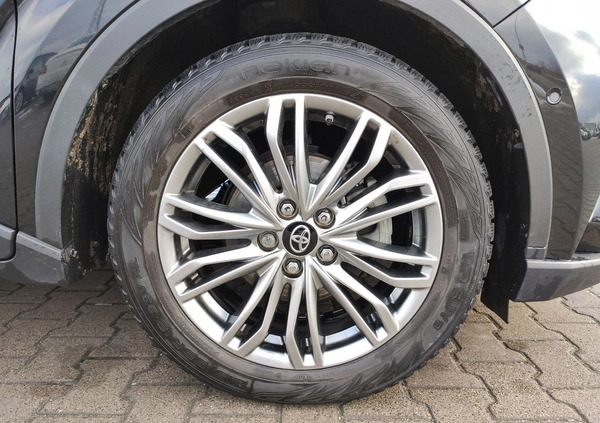 Toyota C-HR cena 134900 przebieg: 23730, rok produkcji 2022 z Kalisz małe 562
